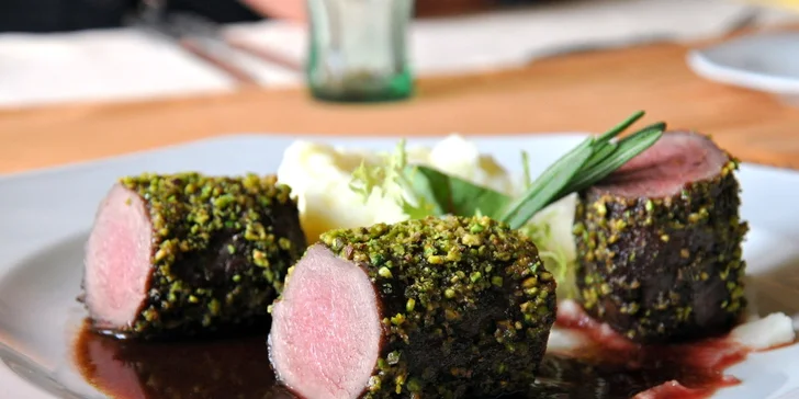 Zvěřinové menu pro dva v restauraci U Císařů