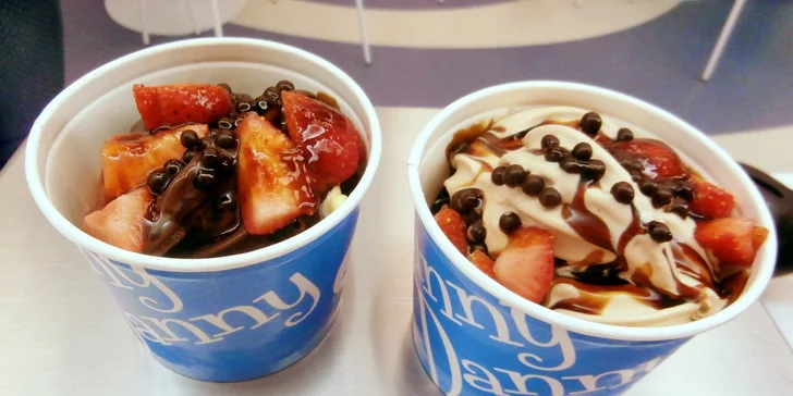 200 g oblíbeného frozen yogurtu + BONUS