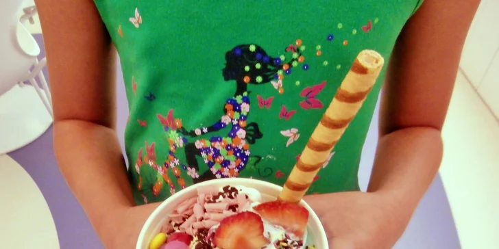 200 g oblíbeného frozen yogurtu + BONUS
