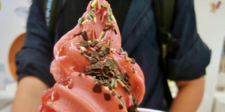 200 g oblíbeného frozen yogurtu + BONUS