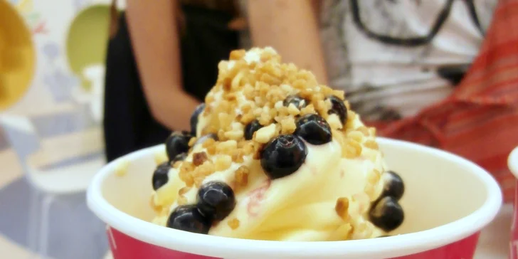 200 g oblíbeného frozen yogurtu + BONUS