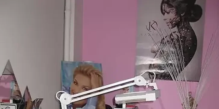 Čištění pleti ultrazvukovou iontovou špachtlí