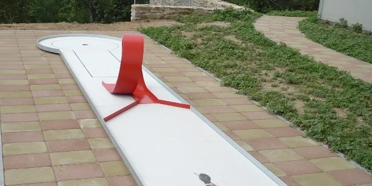 Celodenní vstup na minigolfové hřiště