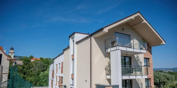 Apartmány se nacházejí jen 200 metrů od Bojnického zámku.