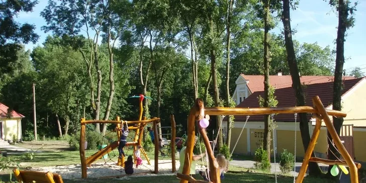 Romantický či rodinný pobyt se saunou, koupelí, masáží i návštěvou minizoo