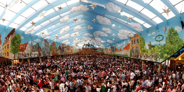 Celodenní zájezd na Oktoberfest 2012. Doprava tam i zpět, 1/2 pečeného kuřete, dva tupláky piva, sezení ve stanu s hudbou i český delegát!
