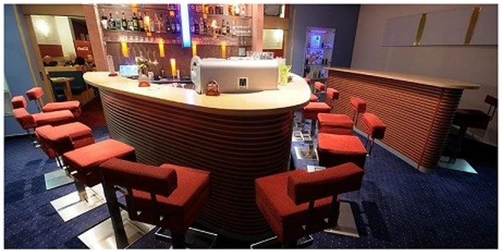 2390 Kč za 3denní pobyt PRO DVA v hotelu Slovan Jeseník**** včetně polopenze. Vychutnejte si spojení tradiční lázeňské atmosféry s moderními službami!