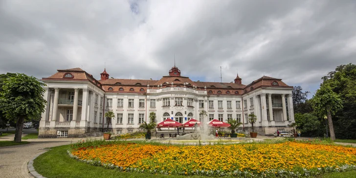 Cvičit budete přímo v krásných historických Alžbětiných lázních.
