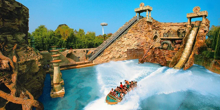 Navštivte zábavní park Gardaland a užijte si celý den na vymakaných atrakcích.