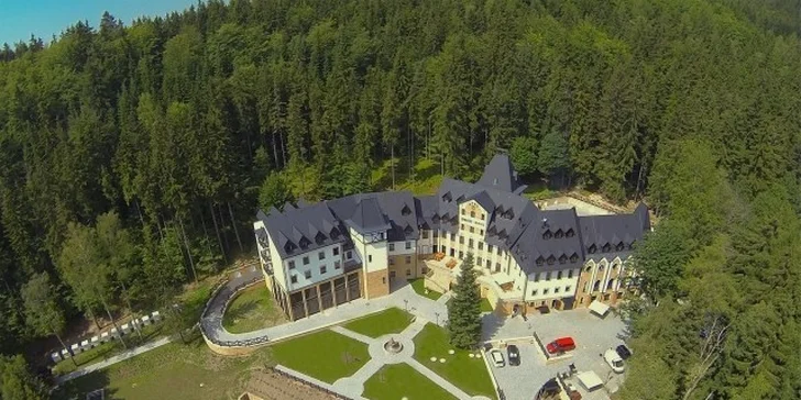Luxusní wellness pobyt pro dva v zámeckém hotelu