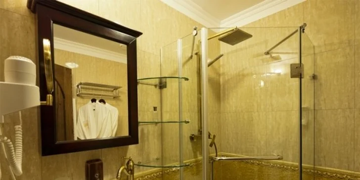 Luxusní wellness pobyt pro dva v zámeckém hotelu