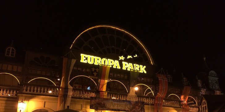 Výlet do největšího zábavního parku v Evropě včetně vstupů na atrakce