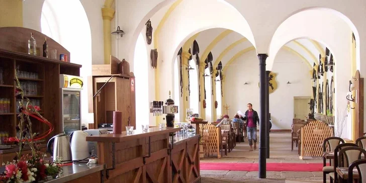 Romantický pobyt v historickém apartmánu na zámku Letovice vč. prohlídky