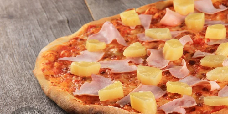 Pizza o průměru 45 cm s možností rozvozu