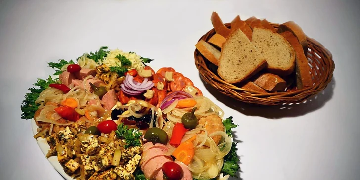 Domácí speciality a pivko U Bizona