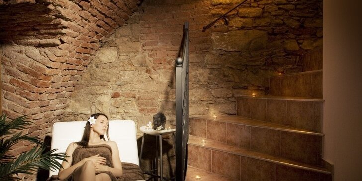 Luxusní 60minutová masáž v Carolline Thai Spa