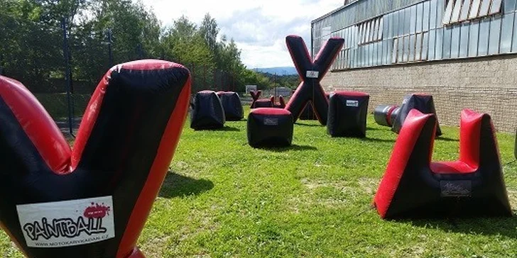 10 minut na motokáře nebo 3 hodiny paintballu