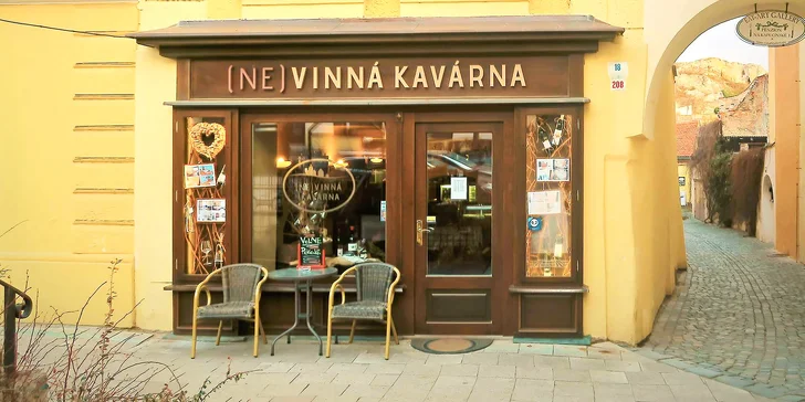 Ochutnáte zde nejen delikátní vína, ale i skvělou kávu a vyhlášené domácí dezerty