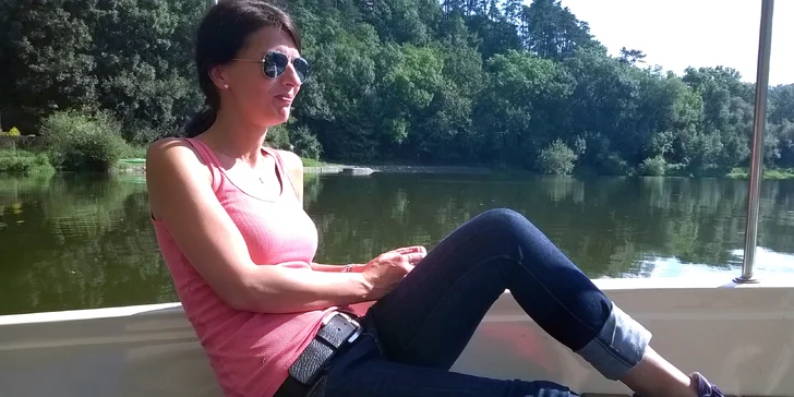 Na vodě vládne těžká pohoda.