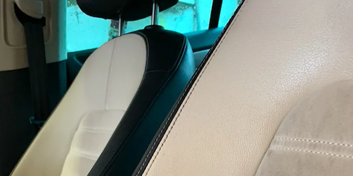 Na závěr vám vůz provoní profi autokosmetikou Autofinesse.