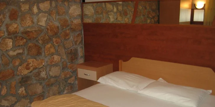Dovolená plná koupání v chorvatském letovisku Drage: 7 nocí v apartmánu