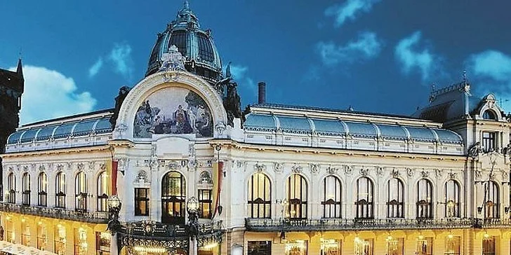 Koncert v Obecním domě či v kostele U Salvátora - 135 členů souboru + dirigent!