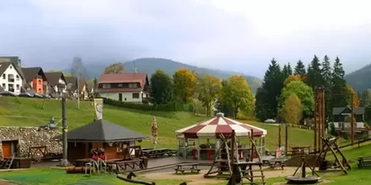 Pohodová dovolená pro dva s polopenzí v luxusním Pytloun hotelu**** Harrachov