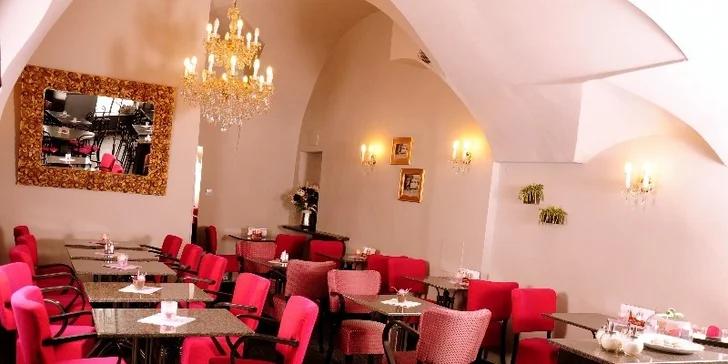 Dva báječné hamburgery Praha s hranolky pro dva