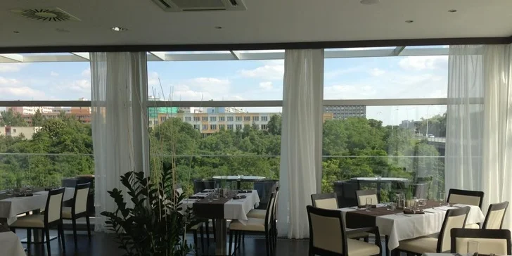 Chuťově nápadité menu pro dva v Galerii Kladno