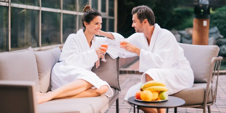 Odpočinout si můžete i na čerstvém vzduchu, k wellness patří zahrada s rozlohou 1500 m².