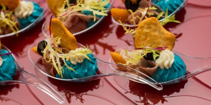 Znamenitý flank steak + víno a káva pro dva