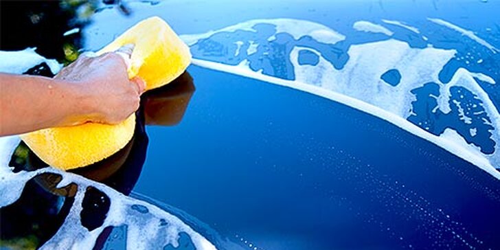 Kvalitní ruční mytí auta se třemi mycími programy