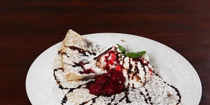 2 palačinky a 2 nápoje v crêperii U Kajetána