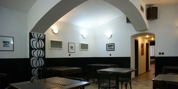 Čtyři bohatá sushi menu v restauraci Sushi Califonia
