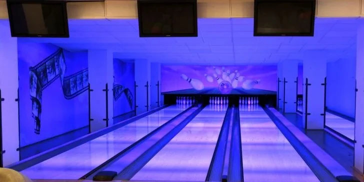 Bowling od pondělí do pátku v restauraci Kamera