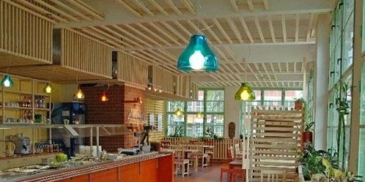 Tříchodové vegetariánské menu pro dva dle vlastního výběru. Polévka, hlavní chod, dezert a konvička čaje. Zdravá a přitom chutná kuchyně!