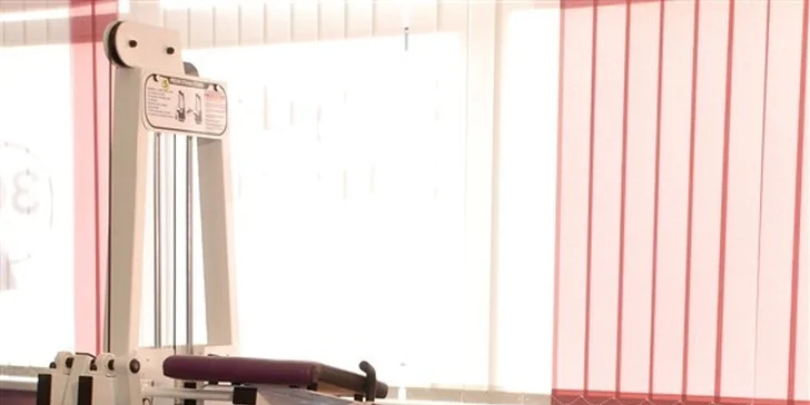 Neomezená měsíční permanentka do dámského fitka Contours