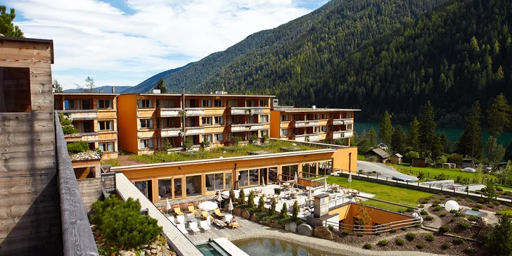Hotel kladie maximálny dôraz na udržateľnosť a ekológiu, čo pocítite v každom detaile.