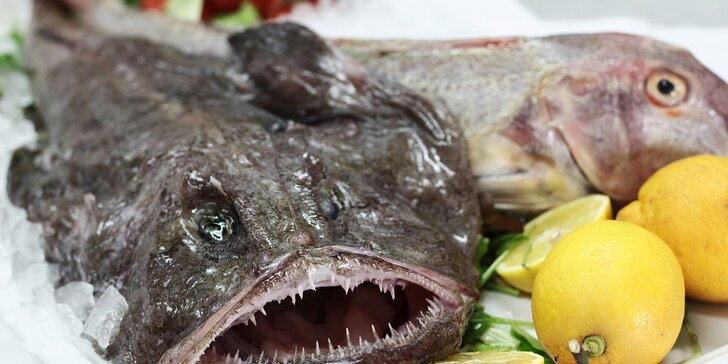 Lahůdkové rybí menu pro 2 v  holešovické Marině