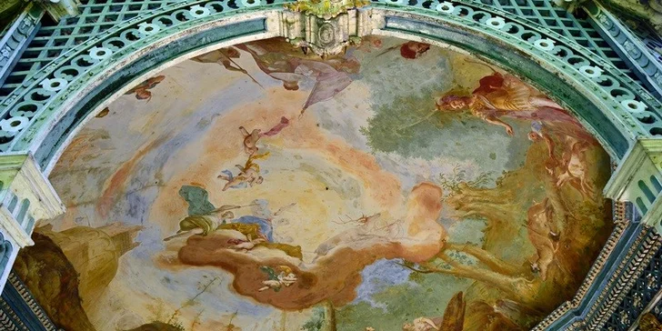 Zámek Laxenburg, největší podzemní jezero v Evropě a čokoládovna Hauswirth
