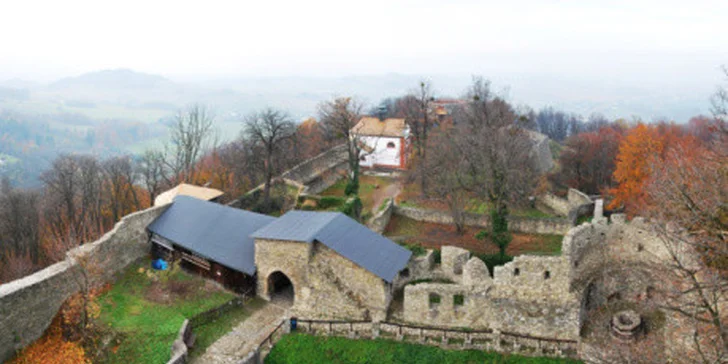 3 nebo 4 dny v Beskydech pro dvě osoby. Včetně polopenze, bazénu a vyjížďky na koni. Užijte si výlety do přírody, za relaxem i sportem!