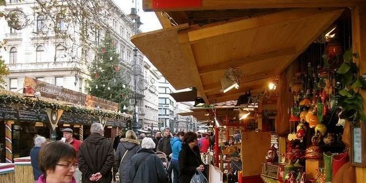 Magický advent v Budapešti: 3 noci ve vybraném hotelu, trhy i návštěva lázní