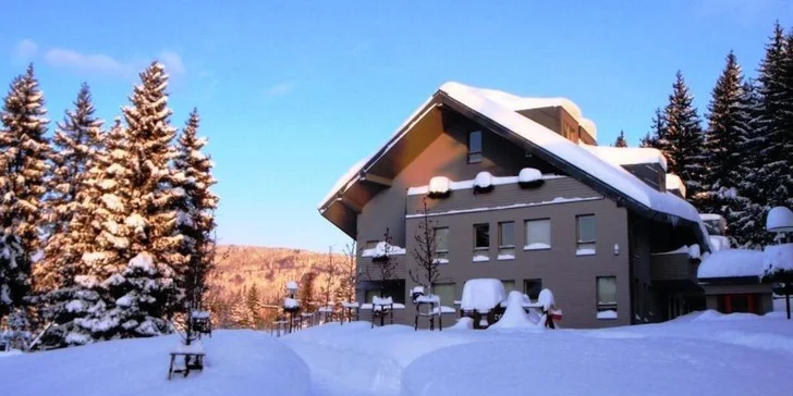 2-3 dny s plnou penzí a all inclusive nápoji v Resident Harrachov