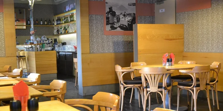 2× Royal burger nebo roládičky z krůtích prsíček