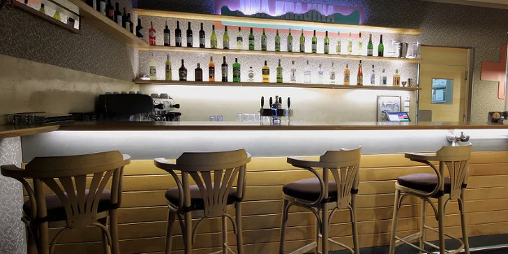 2× Royal burger nebo roládičky z krůtích prsíček