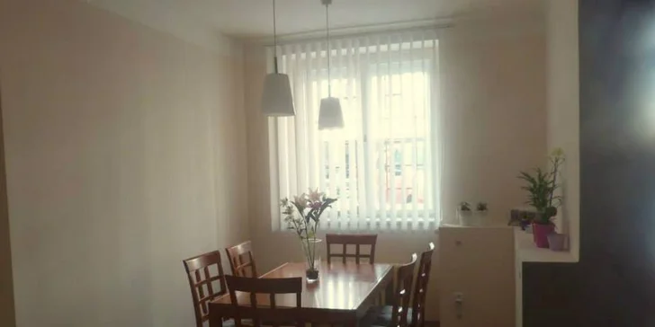 Breussova masáž zad s reflexní masáží plosek nohou