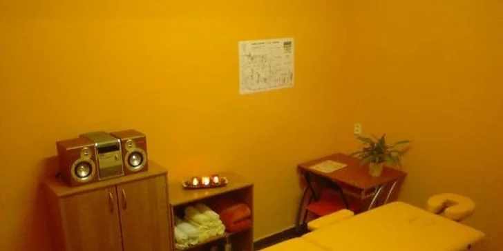 Dopřejte si odpočinek na 60 až 90minutové masáži