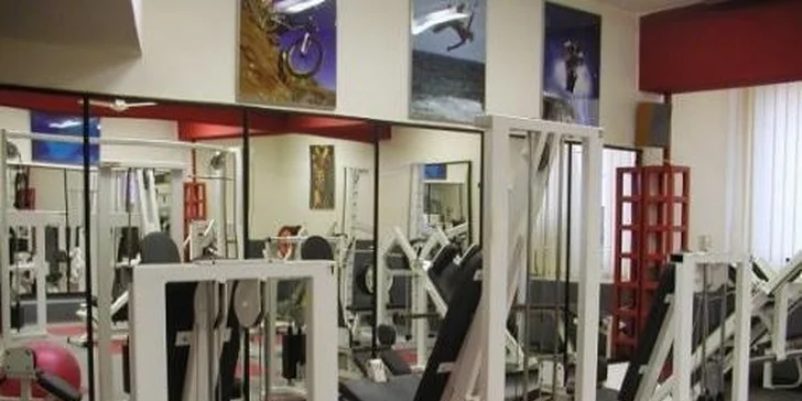 Měsíční permanentka na cvičení ve Fitness Slavia