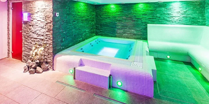2 hodiny v privátním wellness: wellness, čokoládové fondue i víno či sekt