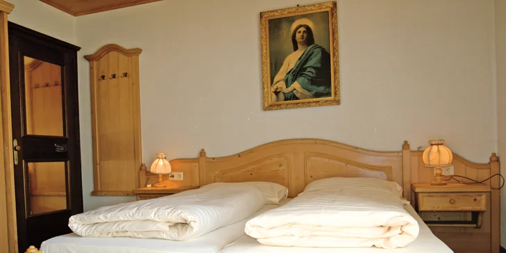 Na výběr je z několika variant apartmánů. Od  dvoupokojového pro čtyři osoby až po pětipokojový, který pojme až 9 hostů. 